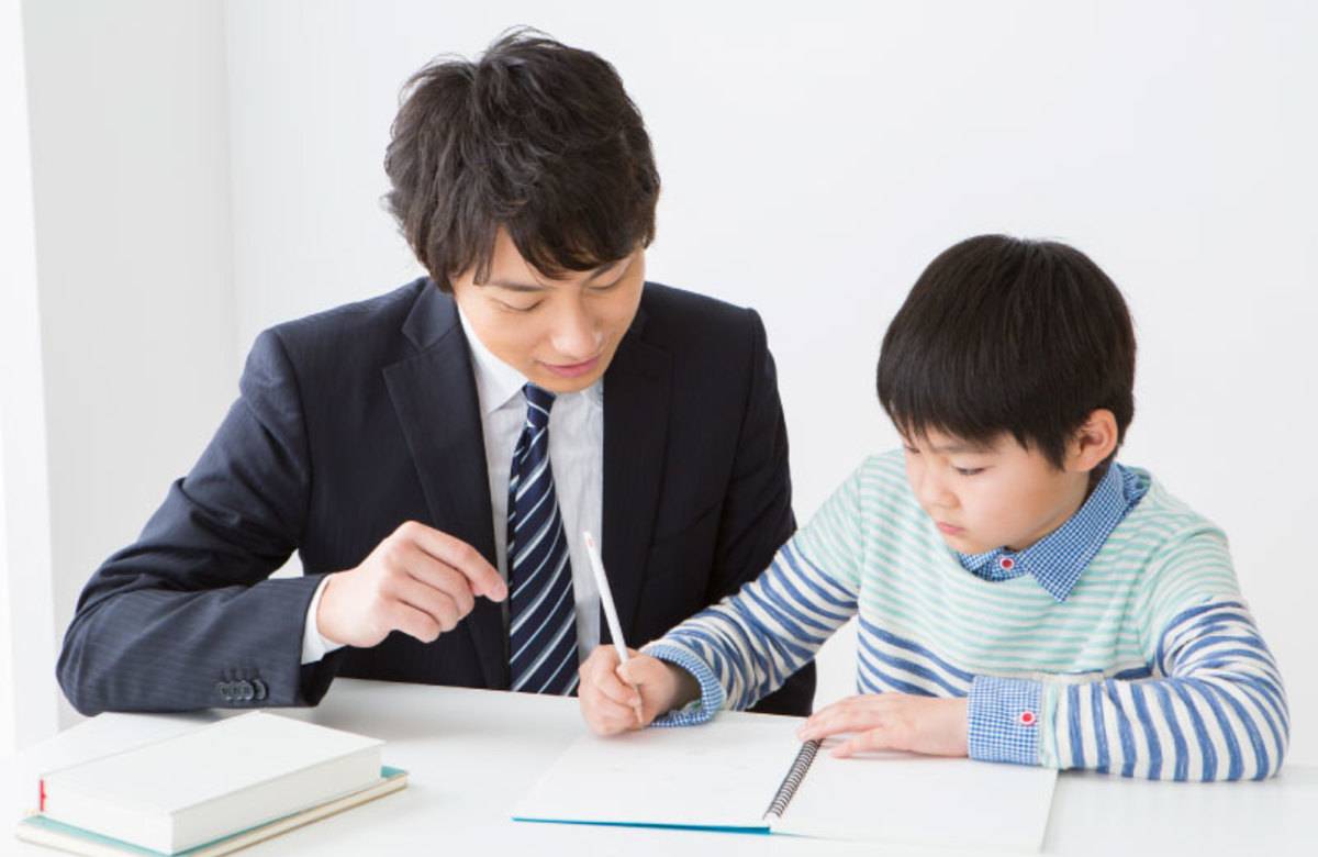 小学生の塾の料金はいくらかかる?授業料や季節講習費の相場について